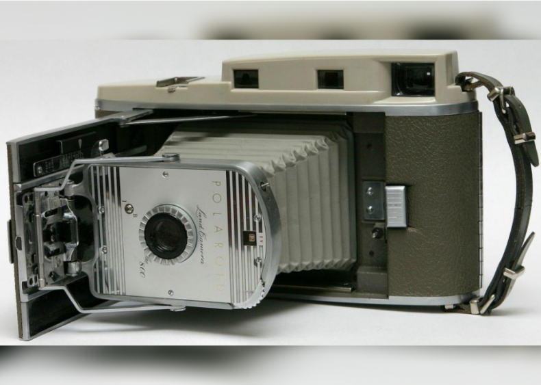 1948: Polaroid photography