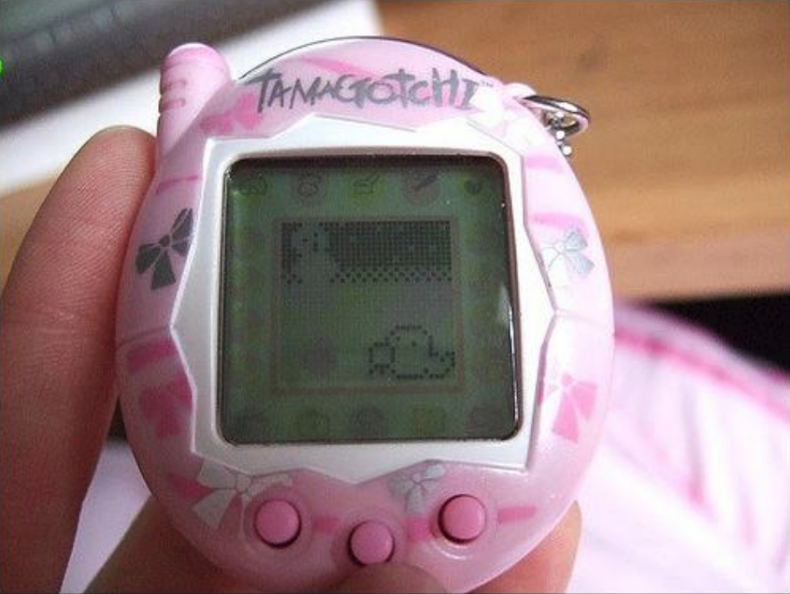 1997: Tamagotchi