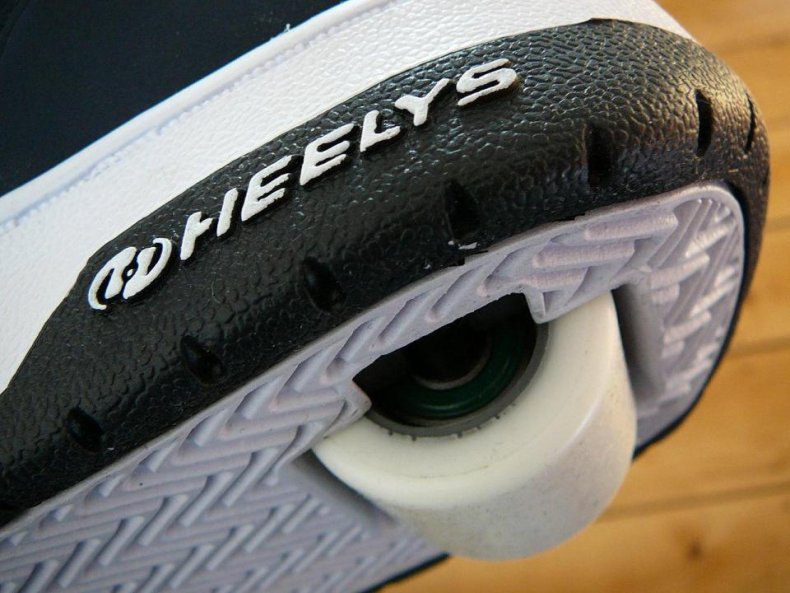 2000: Heelys