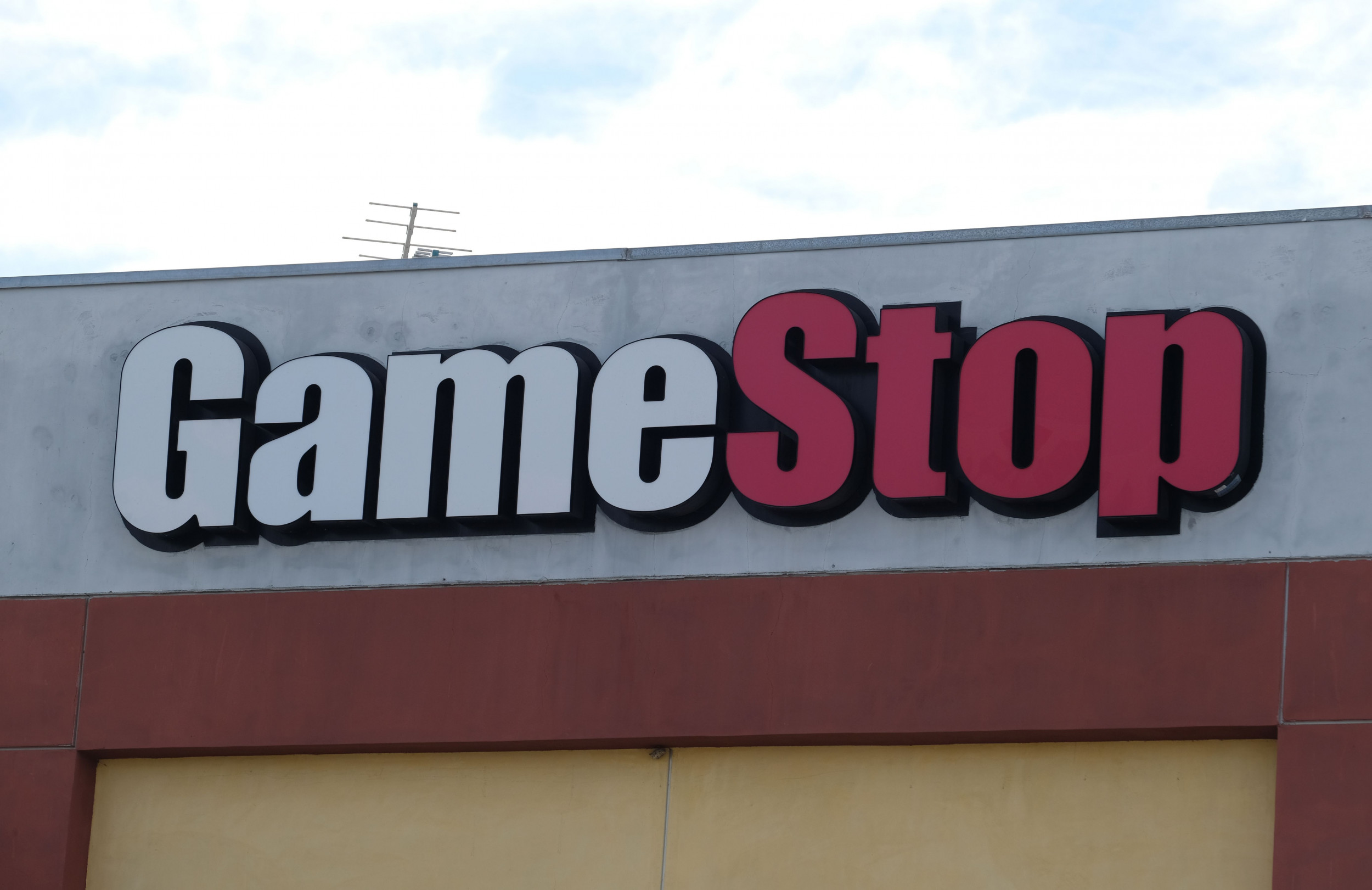 GameStop Stock Closes at 90 Biggest OneDay Decline In Companys History 