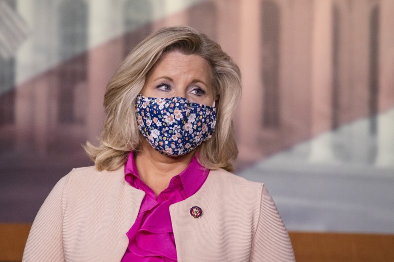 Liz Cheney wears a mask in D.C.