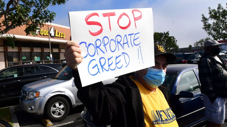 Protests at a Food 4 Less supermarket