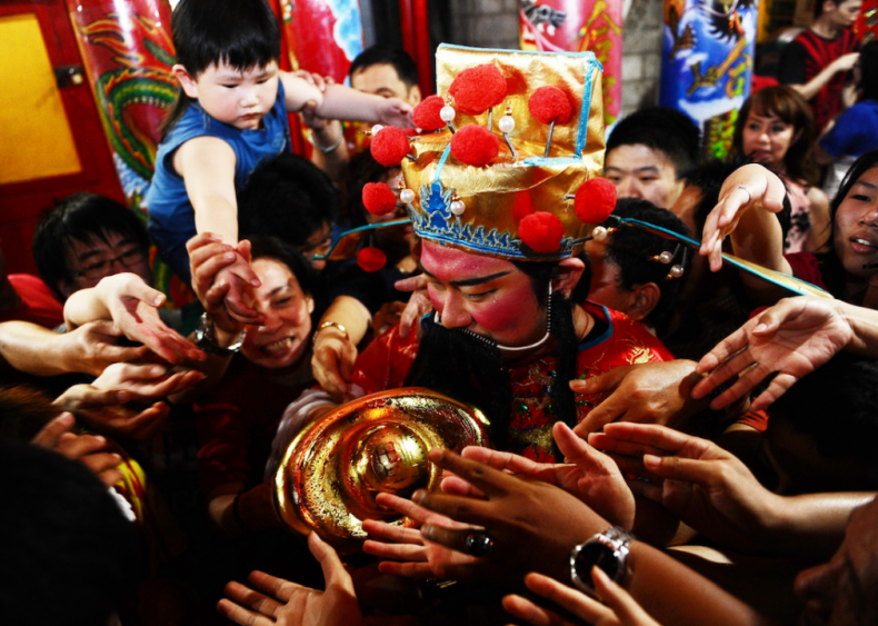 Folk pageantry