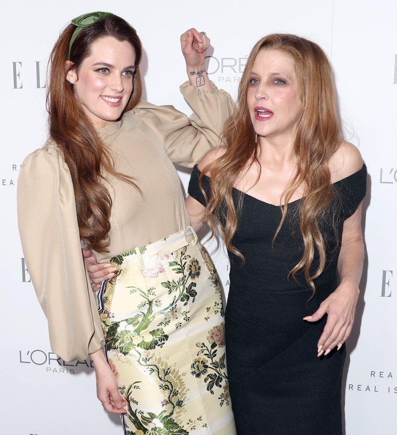 Riley Keough (L) and Lisa Marie Presley