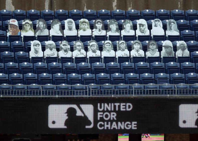 Players honor African American players from the Negro Leagues