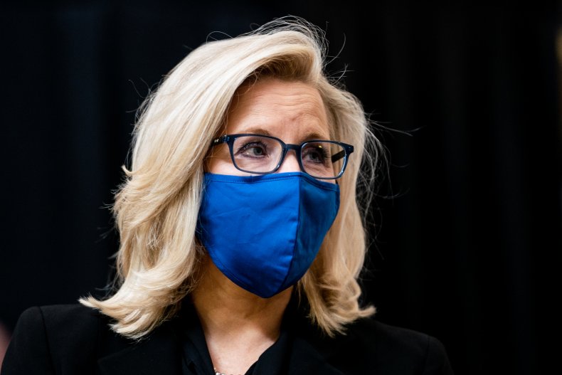 Liz Cheney wears a mask in D.C.