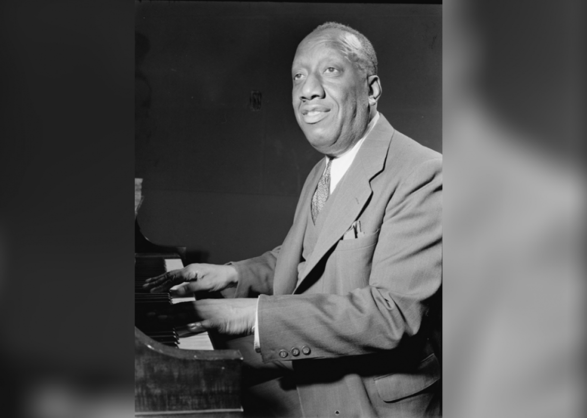 Jazz piano solos (Recordings of James P. Johnson’s compositions ‘Harlem Strut’, ‘Keep Off the Grass’, ‘Carolina Shout’, and ‘Worried and Lonesome Blues’)