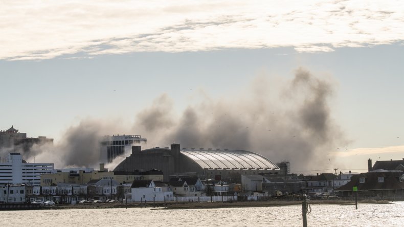 trump plaza collapse