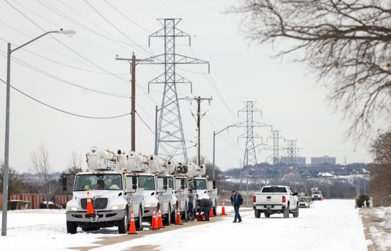 Electric service trucks
