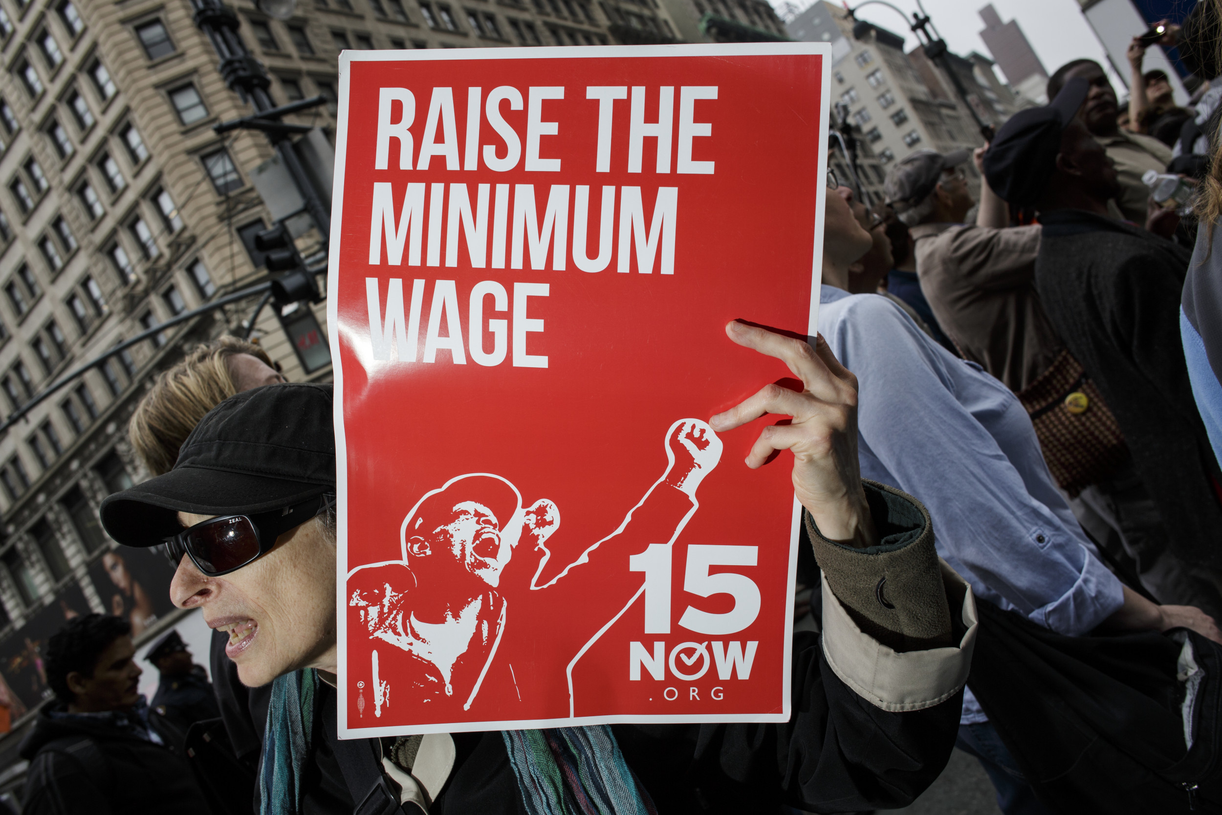 $15 Minimum Wage Won't Be a Reality for Most Americans Until 2025, Even if It Passes