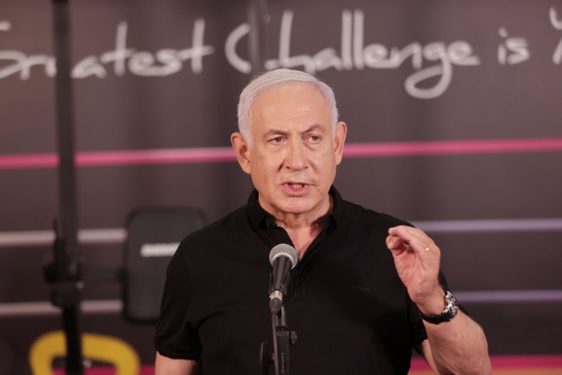 Benjamin Netanyahu speaks at a gym Israel