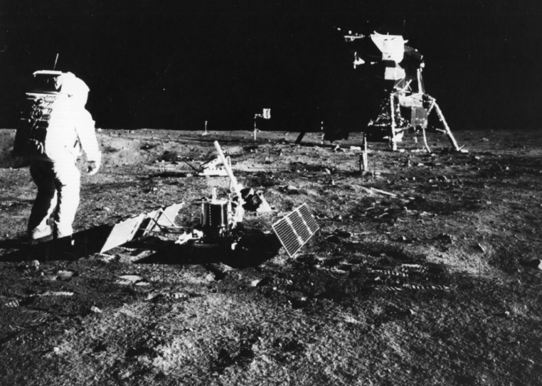 1969: First man pees on the moon