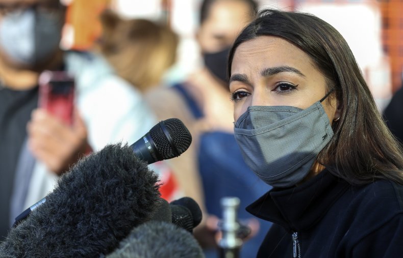 AOC speaks at Texas food bank