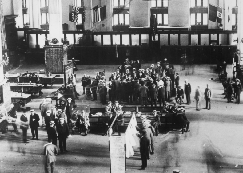 1921