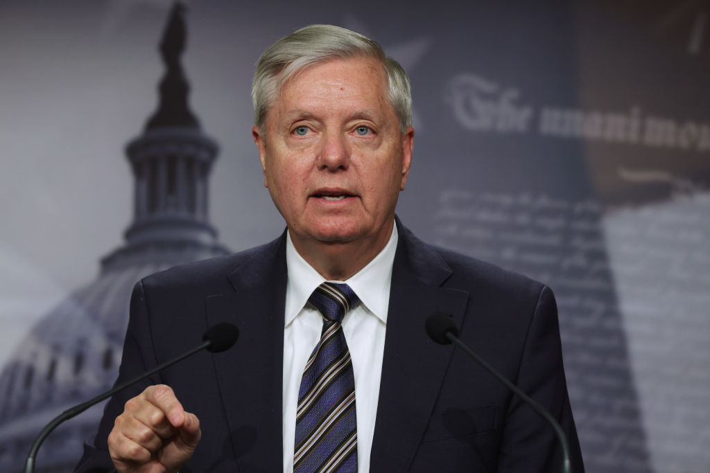 Lindsey Graham Warns Donald Trump Could 'Destroy' GOP After Combative ...