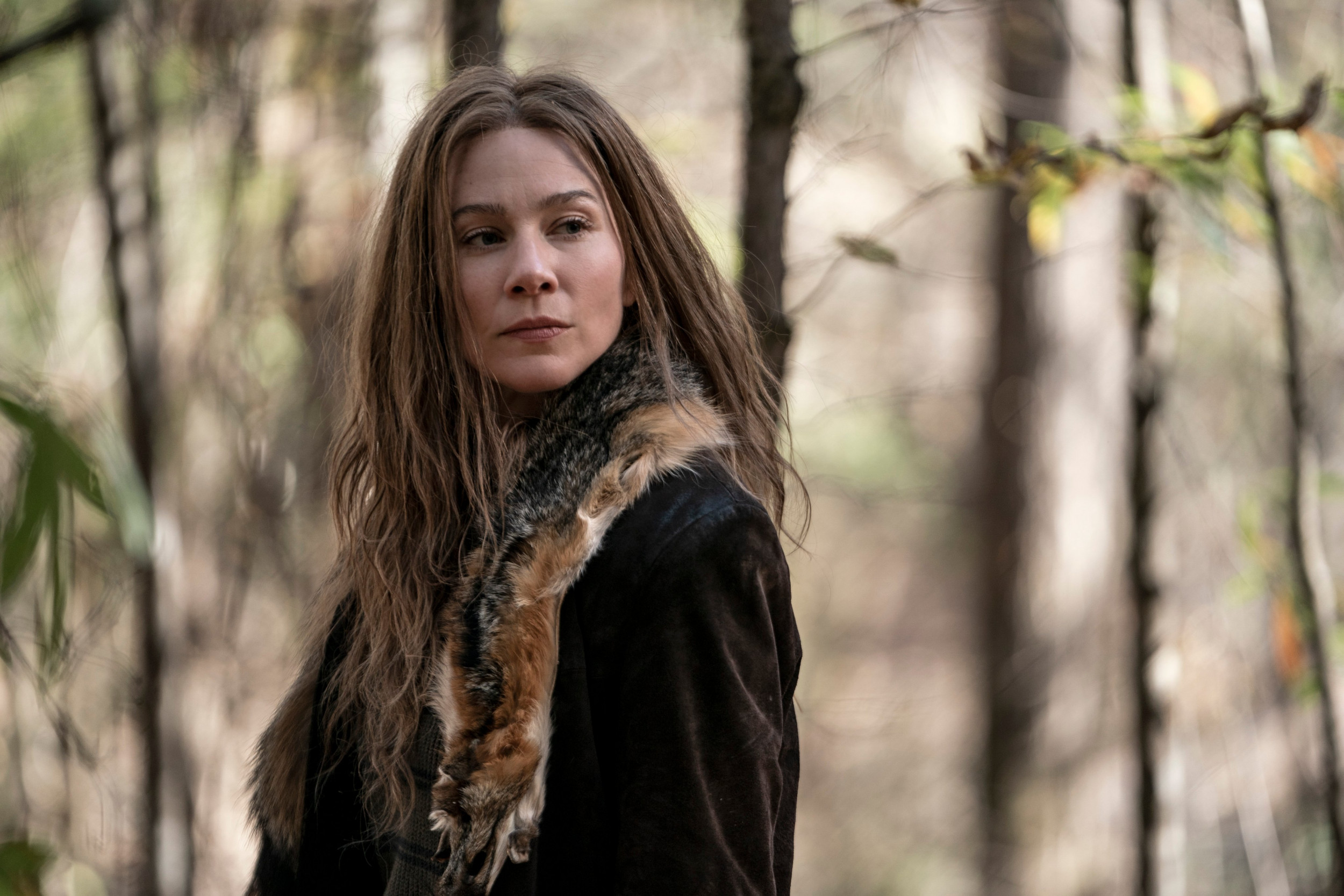 Het spijt me Algebra opschorten The Walking Dead' Season 10: Who is Leah and Who Plays Her?