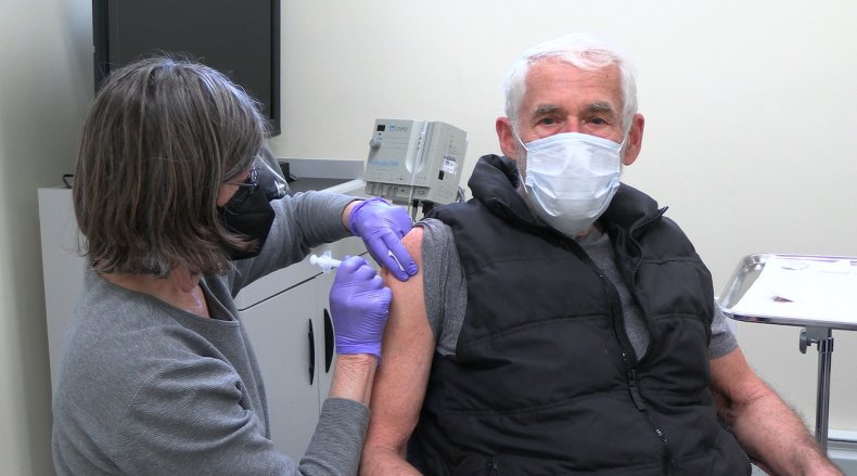 Maine Seacoast Mission vaccine adminstering