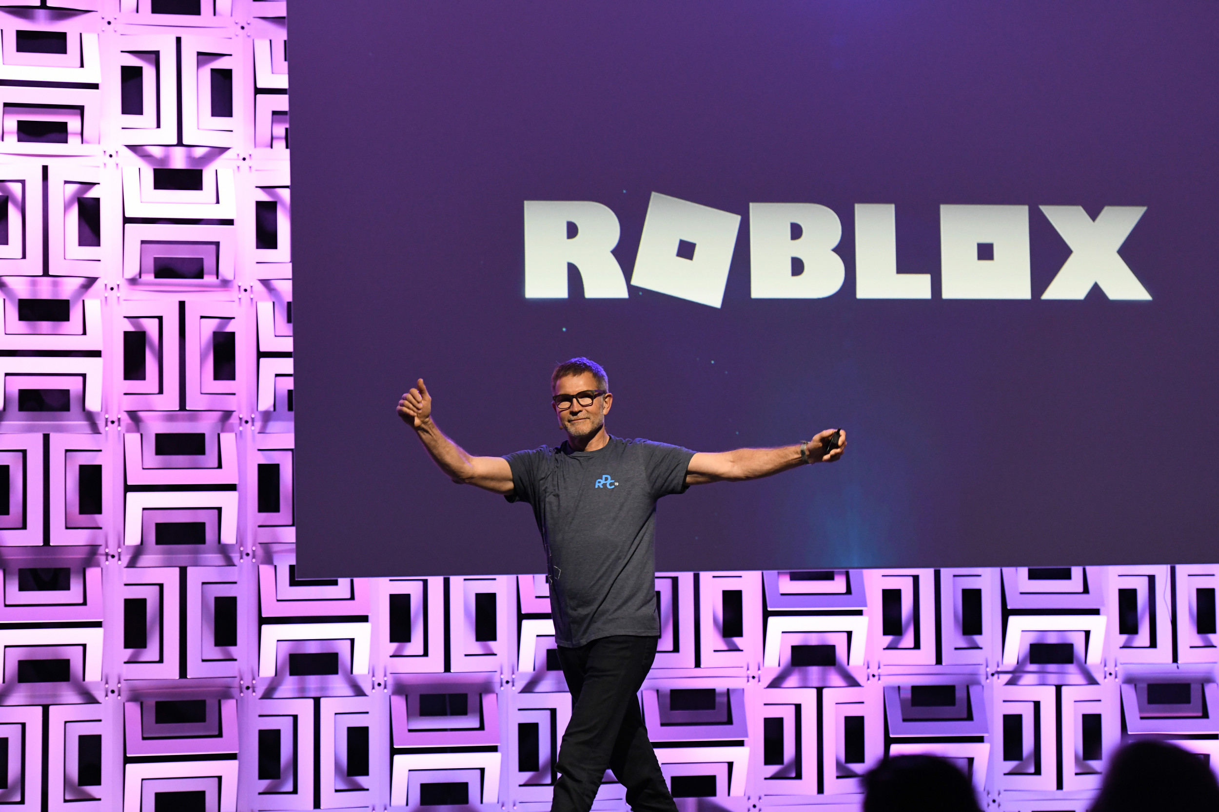 What Is Roblox Gaming Firm Valued At 45 2 Billion After Going Public On Nyse - roblox 2006 players