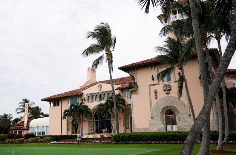 donald trump smoke bomb mar a lago