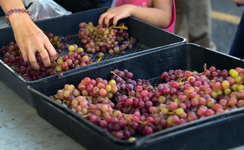 Grapes California market