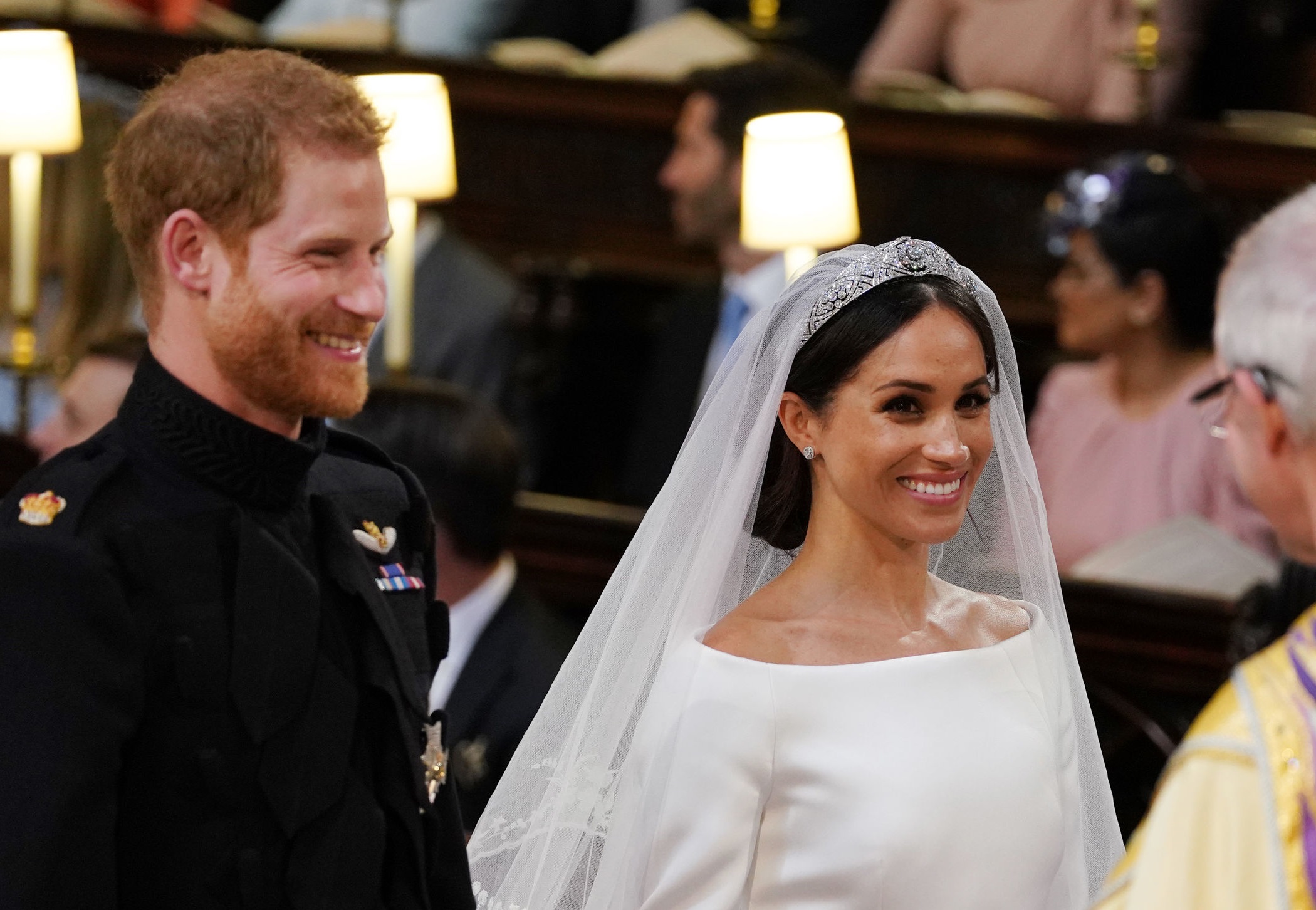 Prince Harry Meghan Markle Wedding Day Guide  OFFICIAL MAKE OFFER 