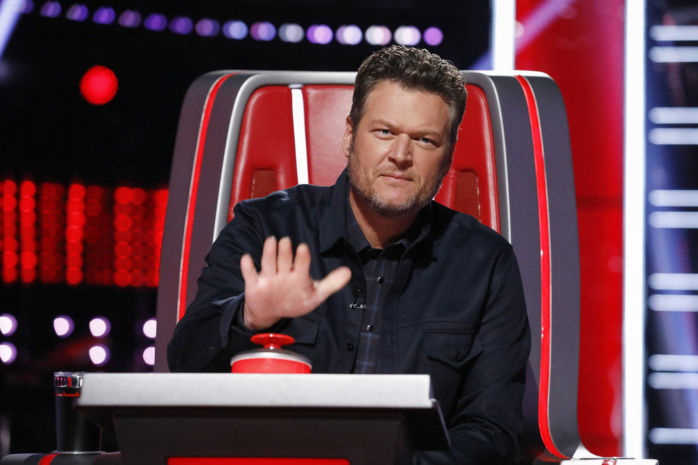 Watch Kelly Clarkson and Blake Shelton Fight Over This Contestant in ...