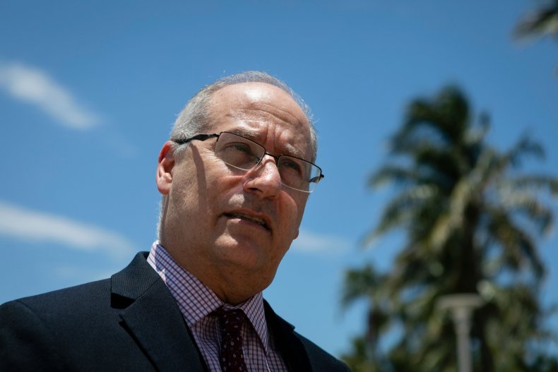 Miami Mayor Dan Gelber blames DeSantis COVID-19
