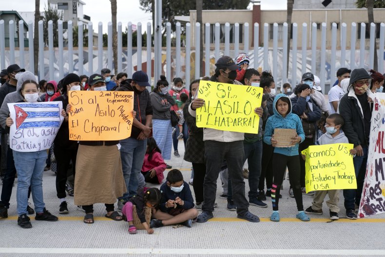 Migrants San Ysidro border crossing