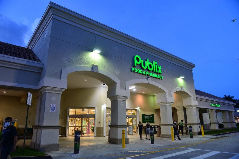 Atlanta Publix Guns Armed Man Suspect Police
