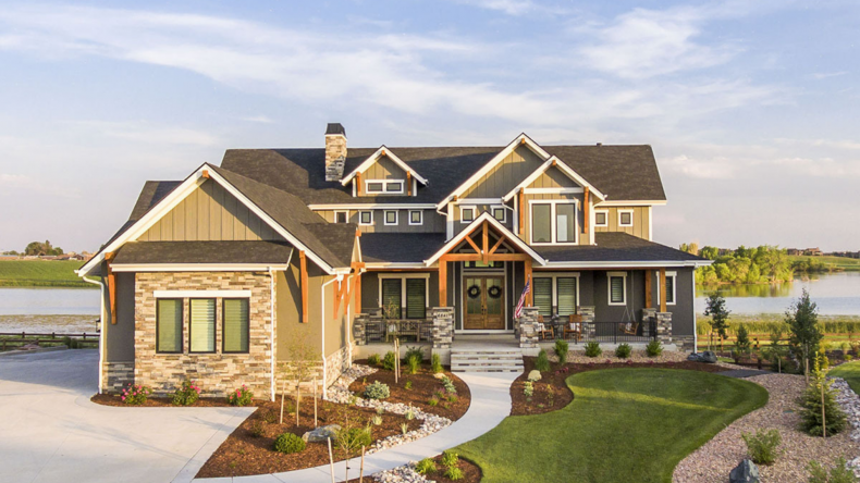 beach and waterfront home designs