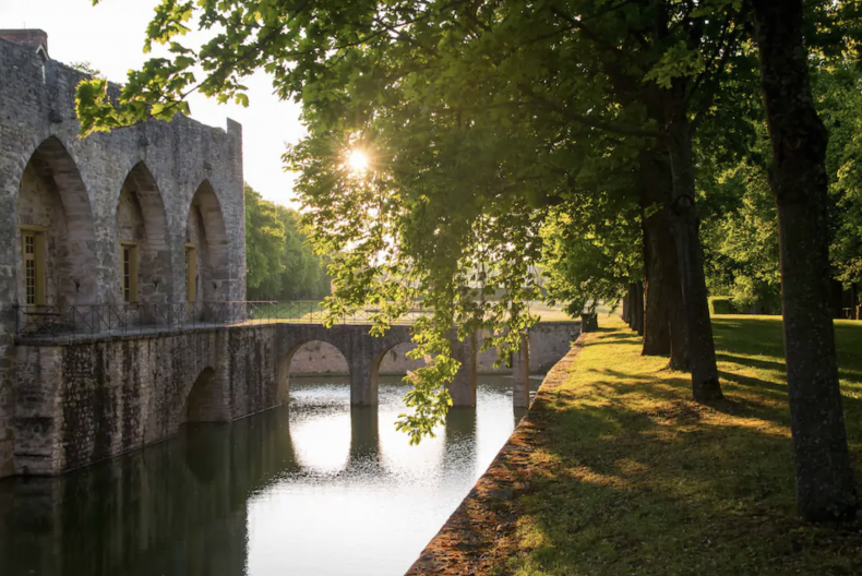 Château de Farcheville: Bouville, France