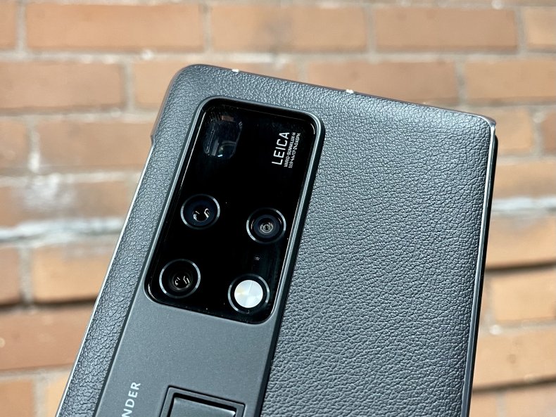 Huawei Mate X2 Review cameras