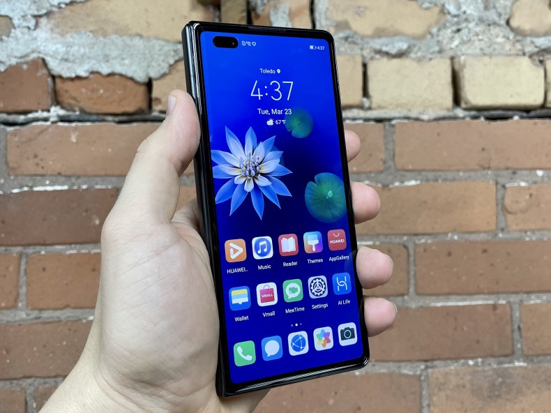 Huawei Mate X2 Review