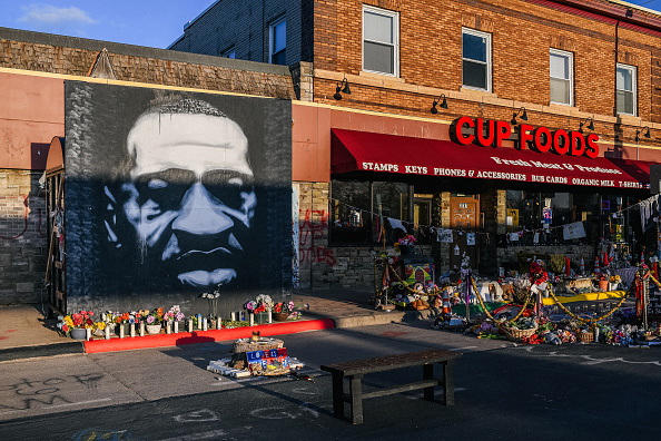 Cops Remained on Top of George Floyd During Examination at Scene, EMT Says