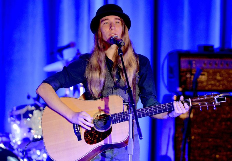 Sawyer Fredericks performing