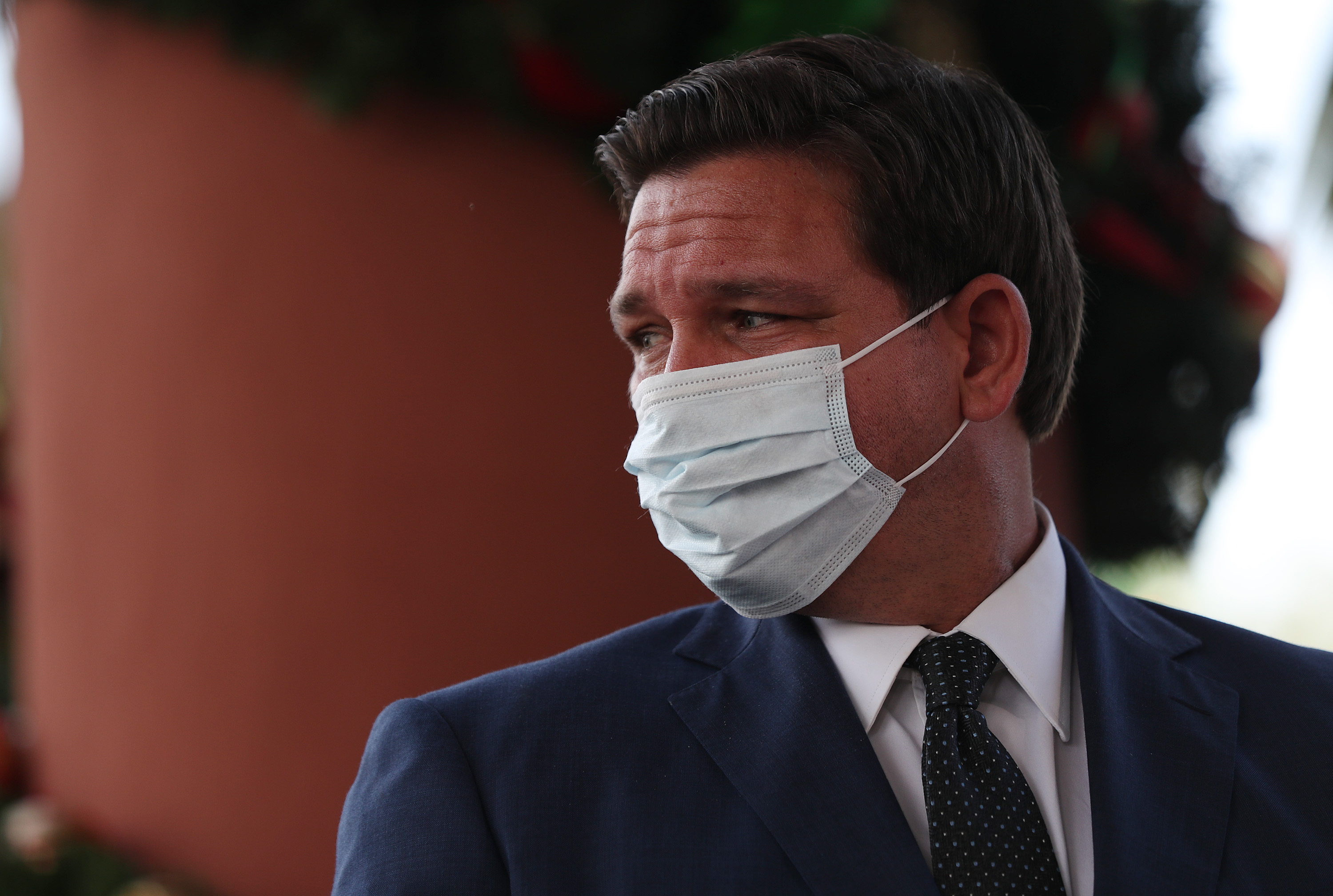 Ron DeSantis, Florida Democrats Blast '60 Minutes' Vaccine ...