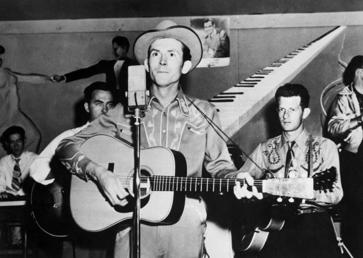 1942: Fred Rose and Roy Acuff found the first Nashville music publisher