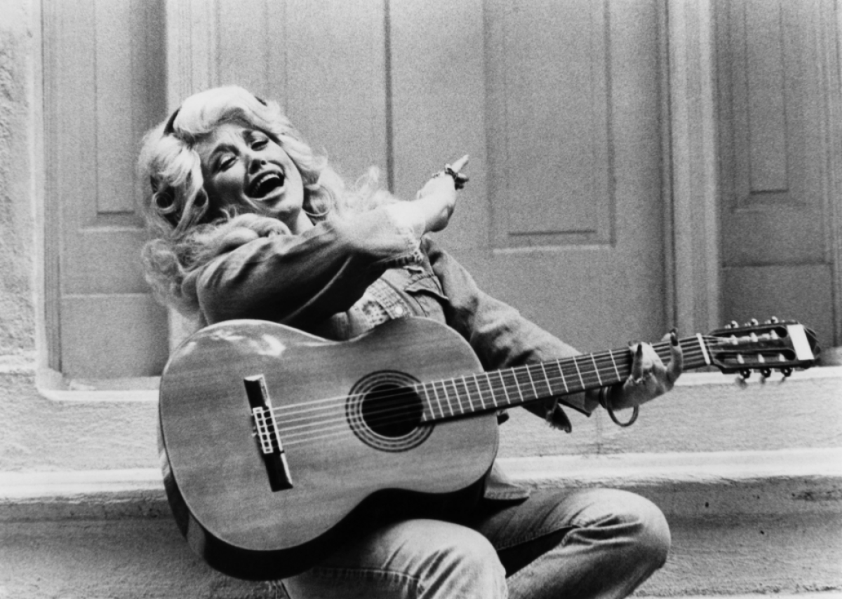 1966: Dolly Parton releases her first record