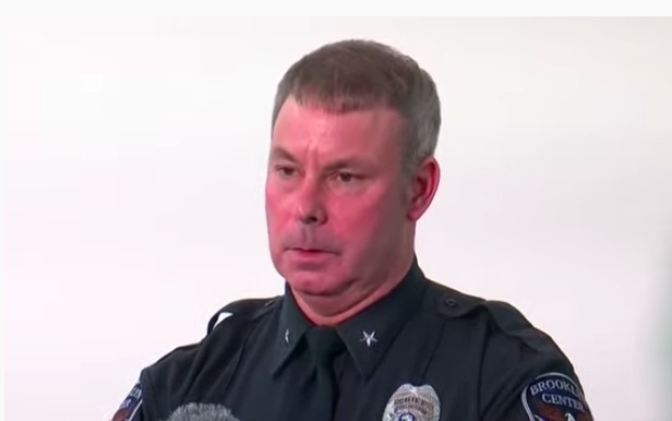 Officer Involved in Daunte Wright Shooting Meant to Use Taser, Not Gun ...