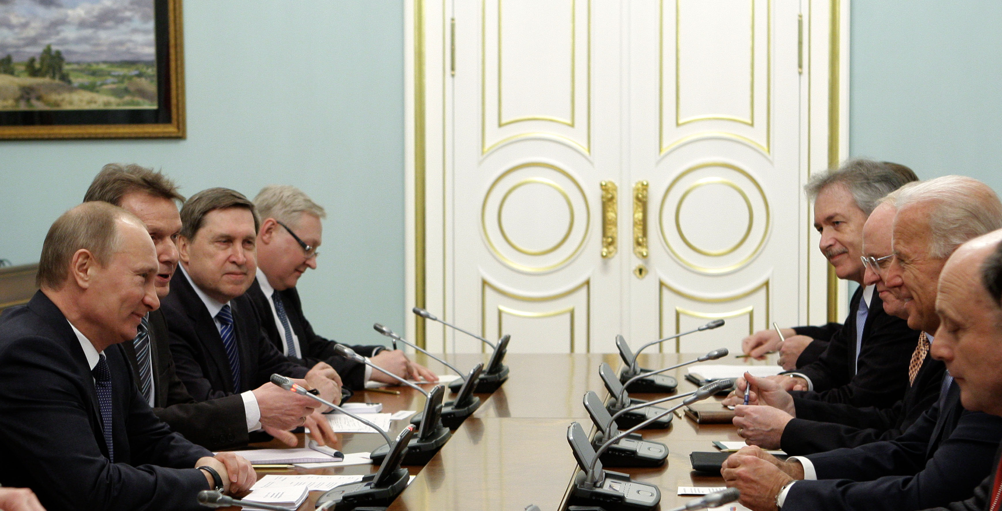 Переговоры с байденом. Патрушев и Байден. Встреча Джо Байдена и Путина. Джо Байден в Москве 2011.
