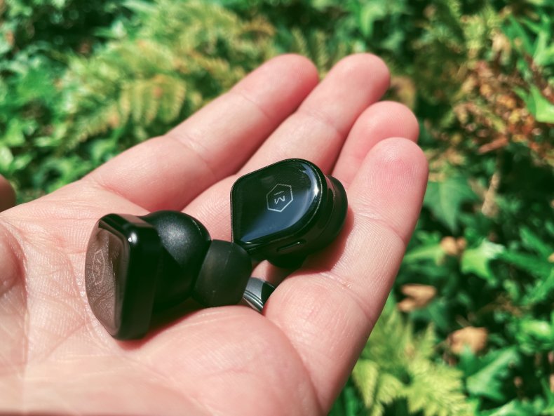 Master & Dynamic MW08 Earphones