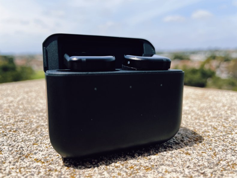Master & Dynamic MW08 Earphones