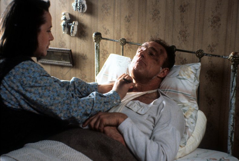 Kathy Bates, James Caan in Misery