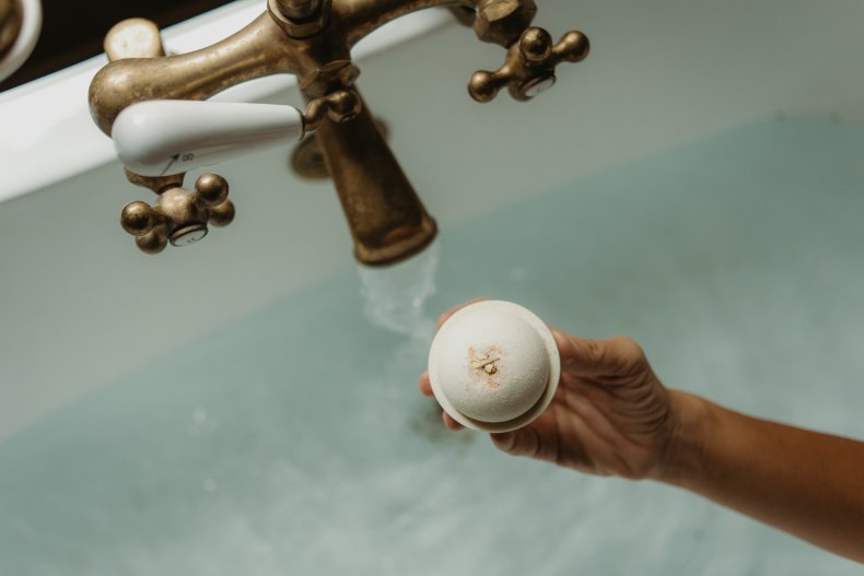 Life Elements Bath bomb