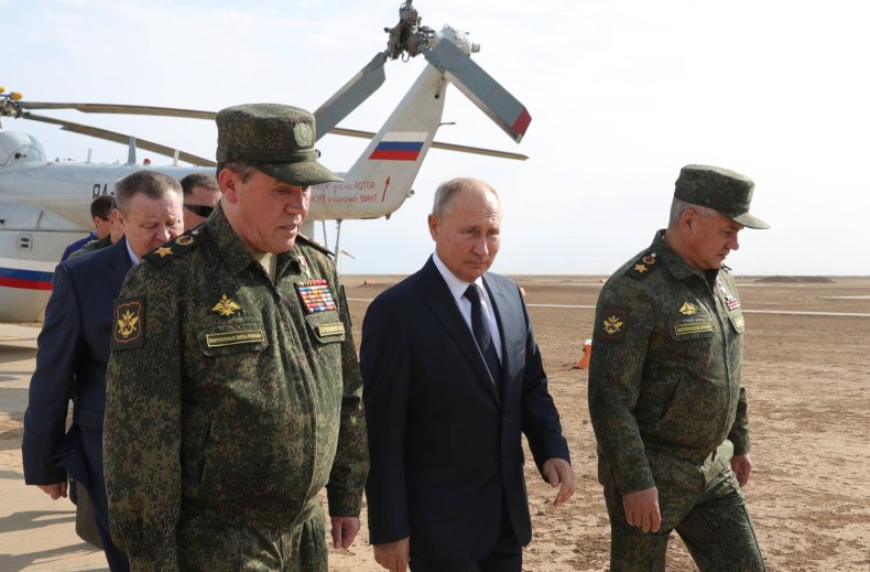 Russian Defense Minister Sergei Shoigu and Putin