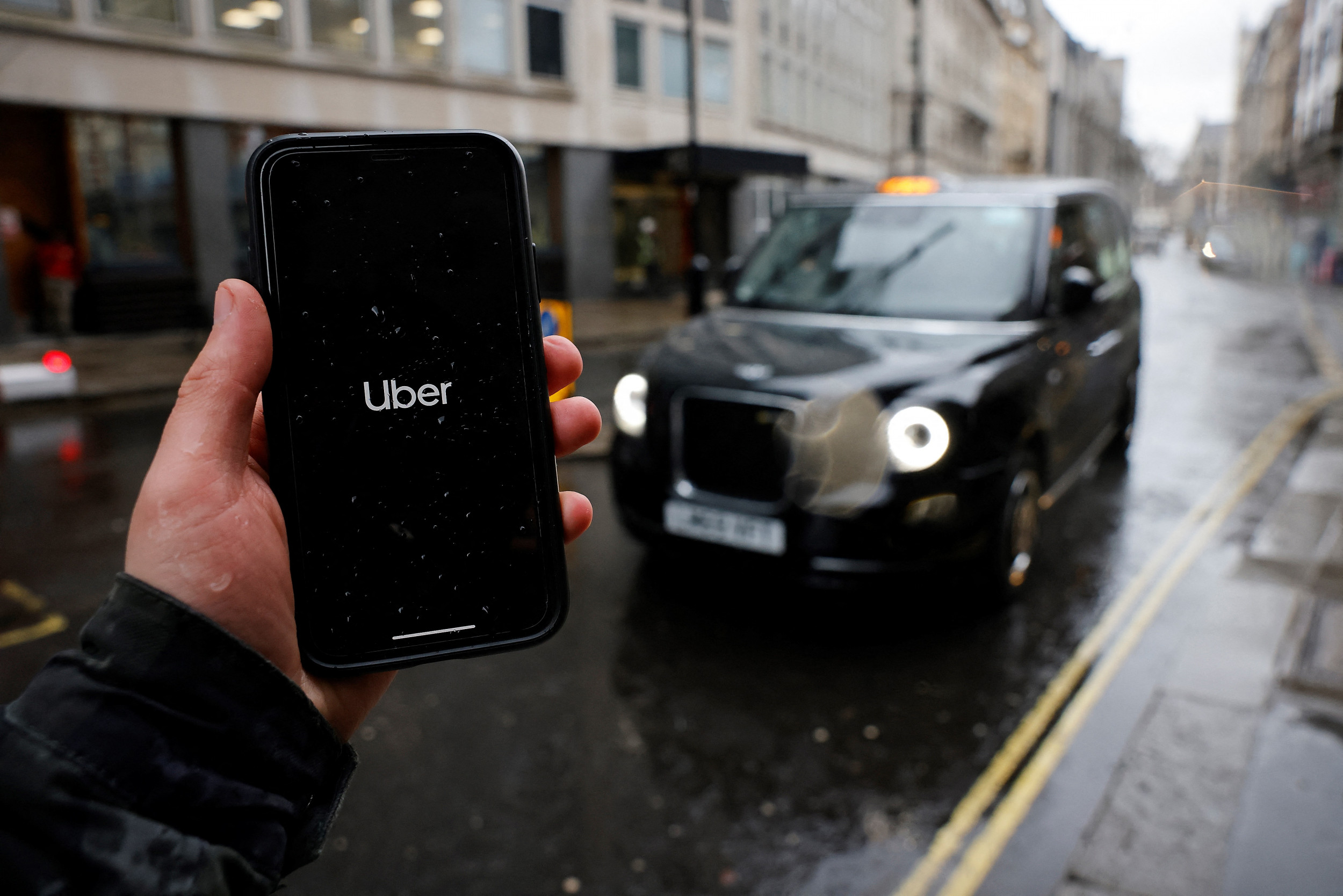 Nurse Sank Her Teeth Into Uber Driver in Violent Rampage Caught