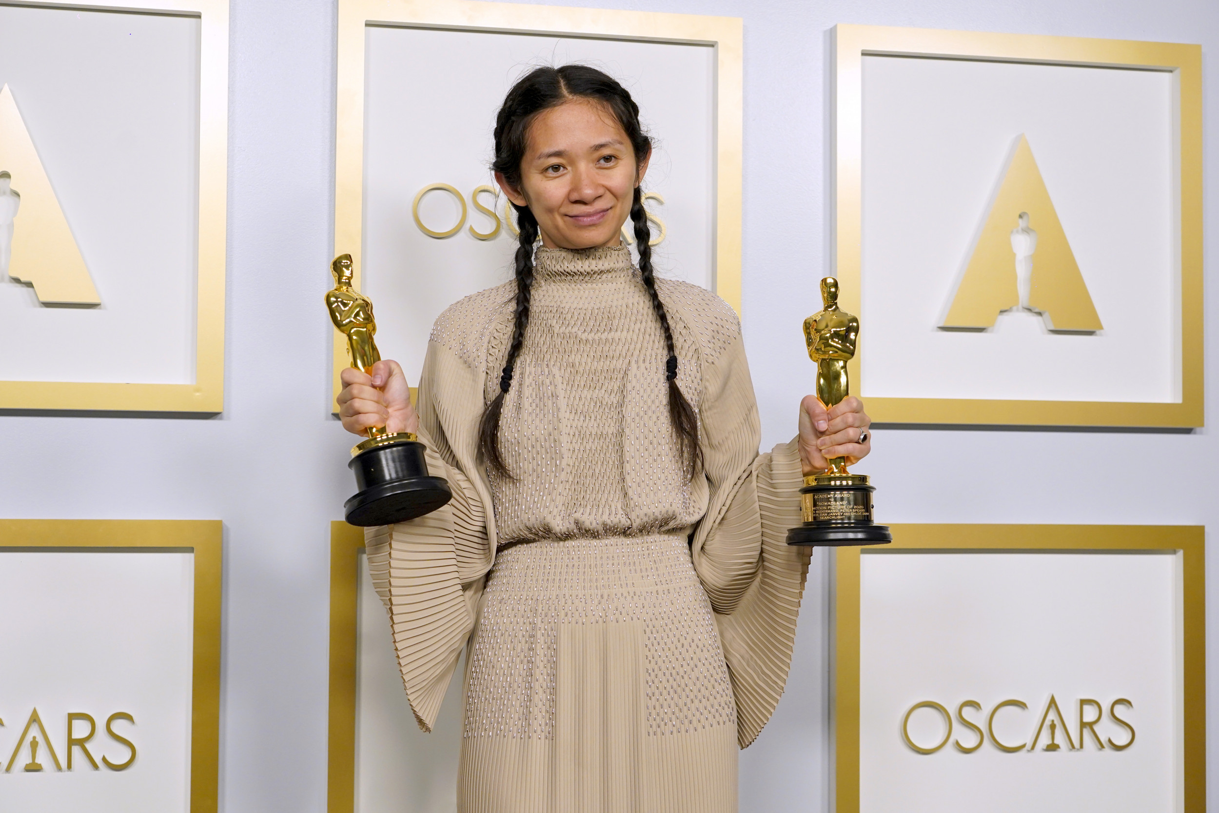 China Censors Oscars Winners Chloé Zhao and 'Nomadland'