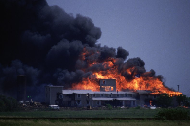 Waco Mount Carmel Branch Davidians burns raid