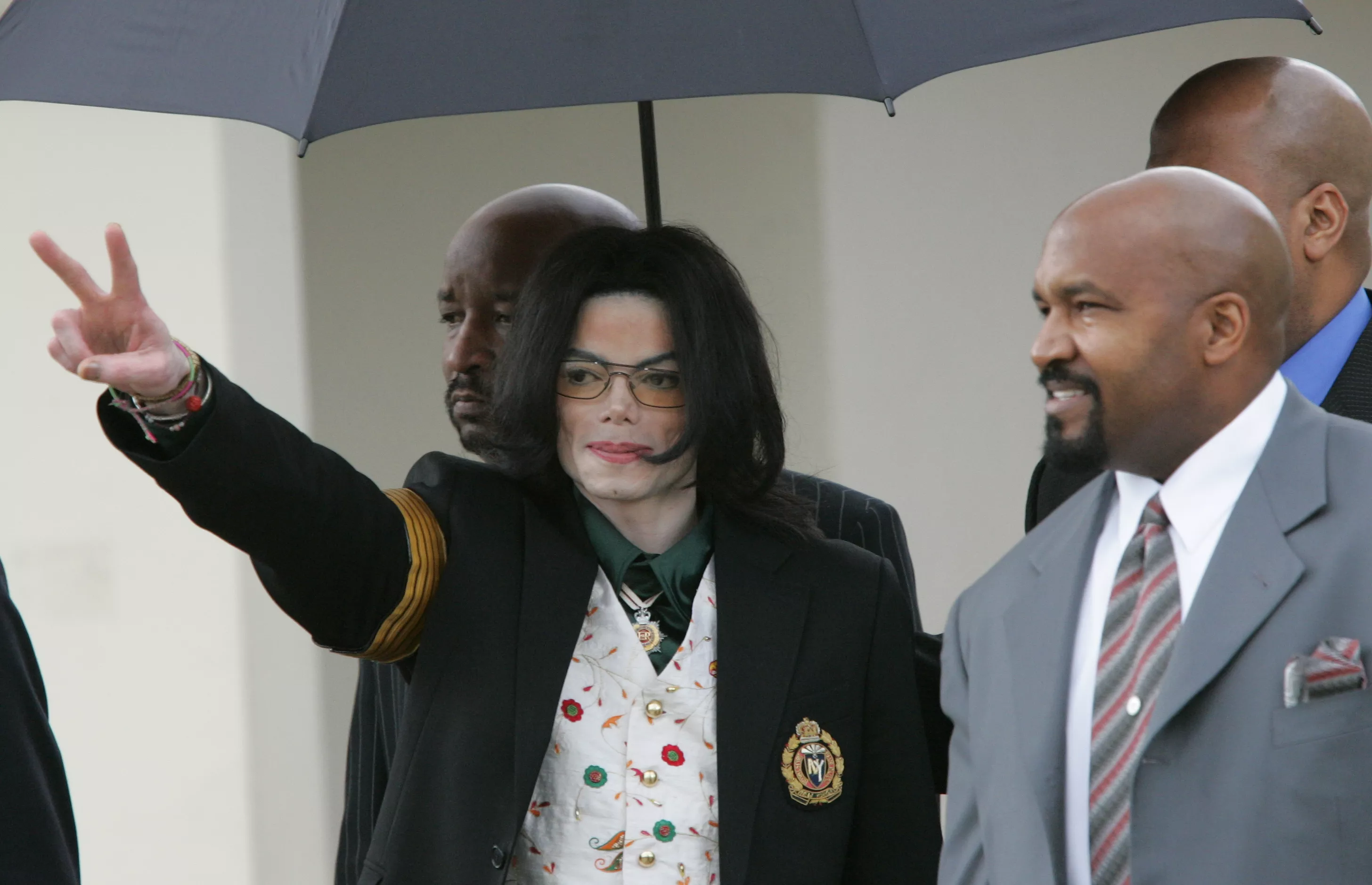 Louis Vuitton Condemns Abuse Amid Michael Jackson Controversy – WWD