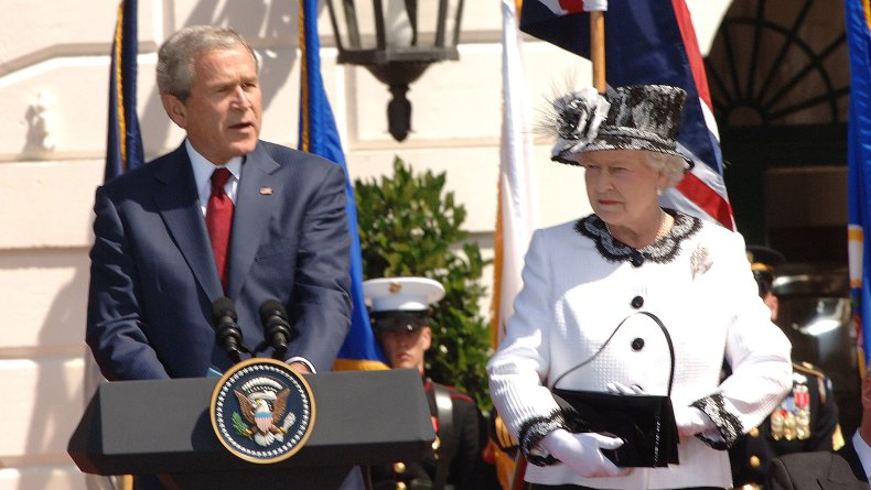 Queen Elizabeth II and President George Bush